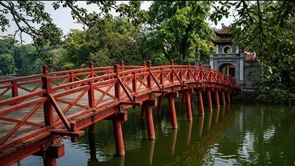Hồ Gươm · cầu Thê Húc
